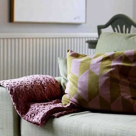 Lincoln Apartment Freshly Renovated Common Views Burton  Екстериор снимка
