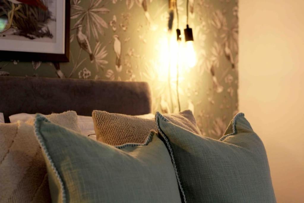 Lincoln Apartment Freshly Renovated Common Views Burton  Екстериор снимка